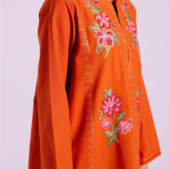 Pakistani Branded Dress - Picture 3 of 3